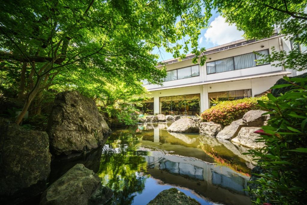 越後平野と弥彦連山一望の宿　穂々 － hoho －